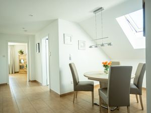 23472577-Ferienwohnung-5-Butjadingen-300x225-3