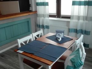 23328506-Ferienwohnung-2-Butjadingen-Burhave-300x225-1