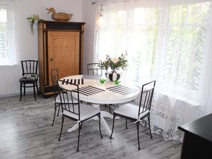 23328158-Ferienwohnung-4-Butjadingen-Burhave-300x225-0