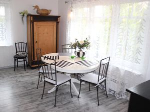 23328158-Ferienwohnung-4-Butjadingen-Burhave-300x225-4