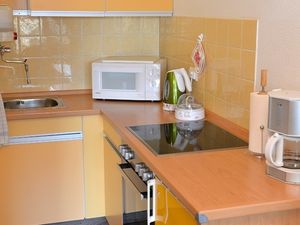 22285665-Ferienwohnung-4-Butjadingen-Burhave-300x225-5