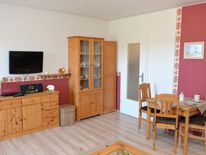 22285681-Ferienwohnung-3-Butjadingen-Burhave-300x225-2