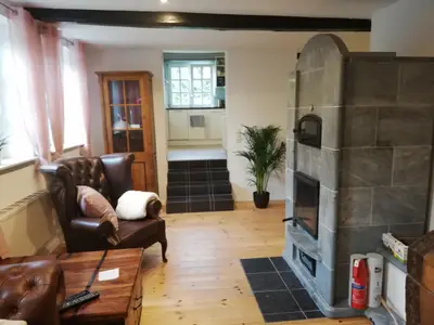 Wohnzimmer mit Kamin