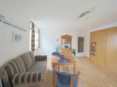 Ferienwohnung für 3 Personen (36 m²) in Butjadingen-Burhave 1/10