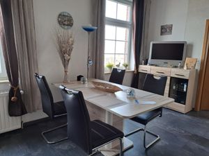 23079469-Ferienwohnung-3-Butjadingen-Fedderwardersiel-300x225-2