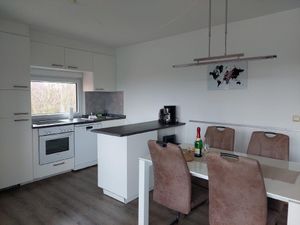 23956597-Ferienwohnung-5-Butjadingen-Fedderwardersiel-300x225-4