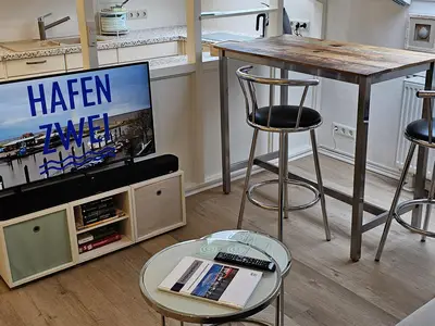 Essbereich mit Fernseher