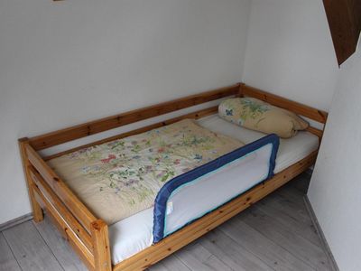 W2 Kinderzimmer größeres Bett