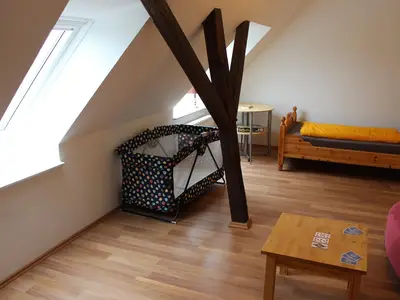 W3 Bett und zweites Kinderbett im 2. Schlafraum