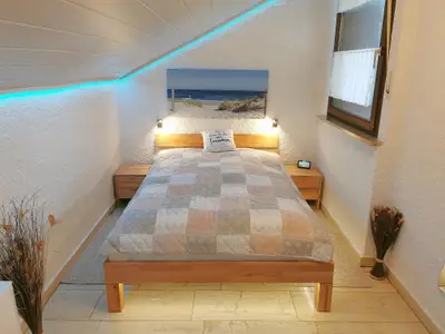 Schlafzimmer 2