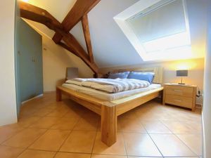 24020879-Ferienwohnung-2-Butzbach-300x225-1