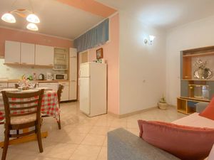 23297824-Ferienwohnung-4-Bužinija-300x225-5