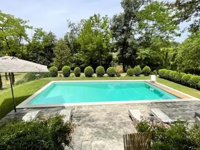 Ferienwohnung für 9 Personen (230 m²) in Cadenet 2/10