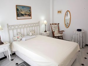 23333680-Ferienwohnung-4-Cadiz-300x225-4