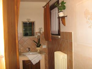 22444507-Ferienwohnung-2-Cagli-300x225-4