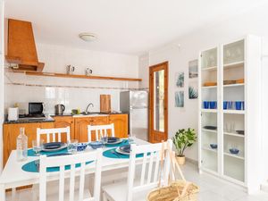 23547649-Ferienwohnung-4-Cala Blanca-300x225-5