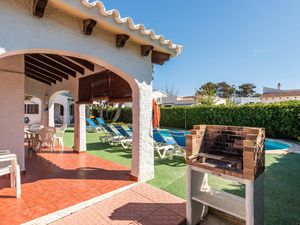 23552348-Ferienwohnung-4-Cala Blanca-300x225-1