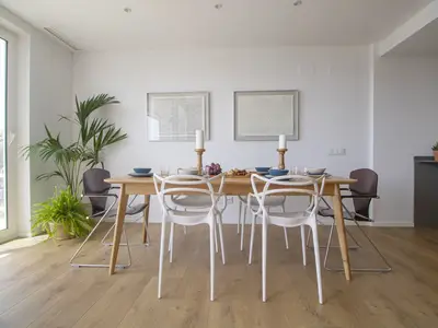 DiningRoom
