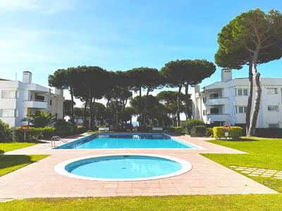 PoolOfHouse