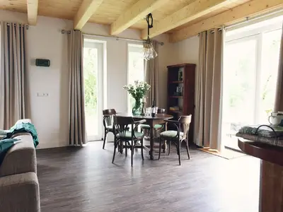 DiningRoom