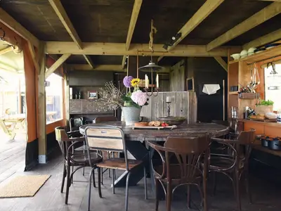 DiningRoom