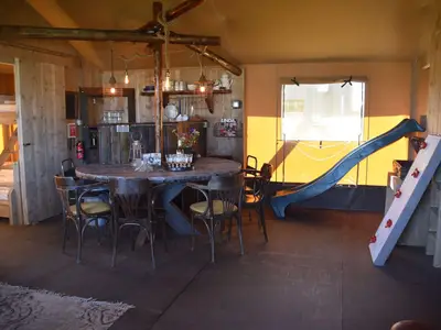 DiningRoom