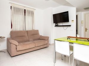 24014409-Ferienwohnung-4-Calp-300x225-2