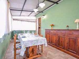 23763028-Ferienwohnung-4-Camaiore-300x225-2