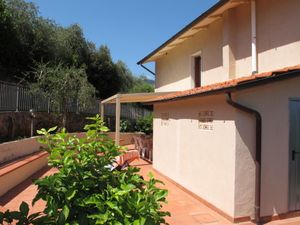 23850922-Ferienwohnung-5-Camaiore-300x225-3