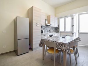 24048206-Ferienwohnung-7-Camaiore-300x225-1