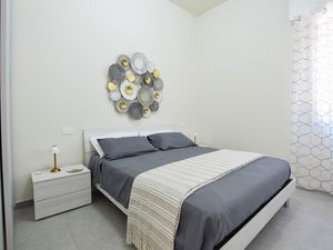 24048206-Ferienwohnung-7-Camaiore-300x225-5