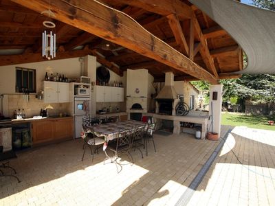 Unsere Terrasse mit Sommerküche