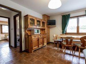 22232071-Ferienwohnung-4-Campitello Di Fassa-300x225-2