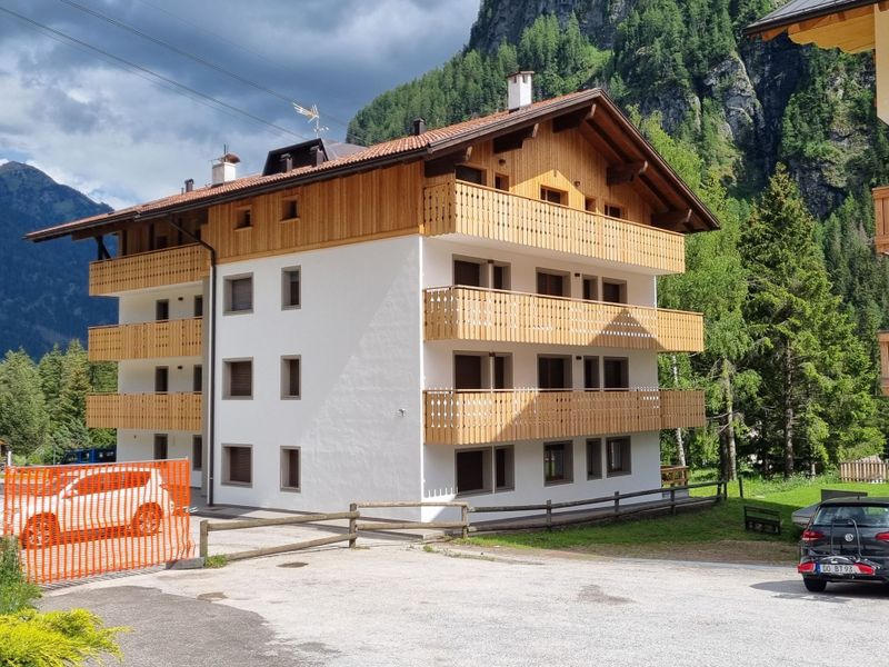 22232651-Ferienwohnung-4-Campitello Di Fassa-800x600-0