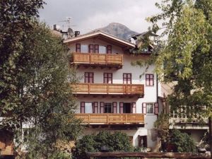 22231993-Ferienwohnung-4-Campitello Di Fassa-300x225-2