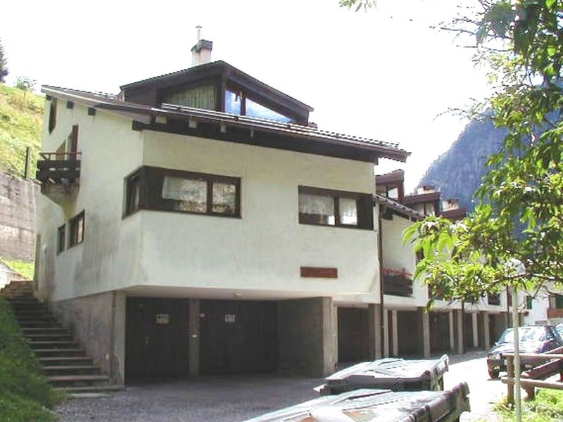 22236611-Ferienwohnung-4-Campitello Di Fassa-800x600-1