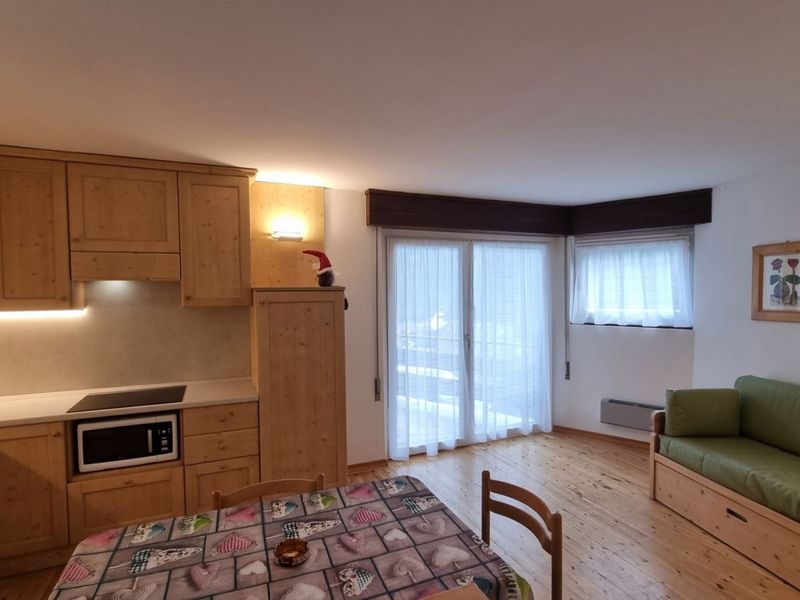 22236611-Ferienwohnung-4-Campitello Di Fassa-800x600-2