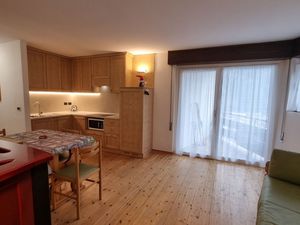 22236611-Ferienwohnung-4-Campitello Di Fassa-300x225-4