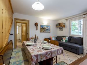 23178989-Ferienwohnung-6-Campitello Di Fassa-300x225-5