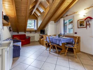 23179253-Ferienwohnung-6-Campitello Di Fassa-300x225-3