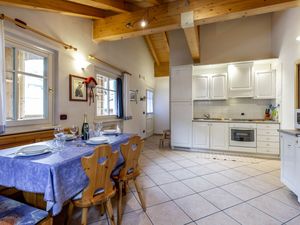 23179253-Ferienwohnung-6-Campitello Di Fassa-300x225-5