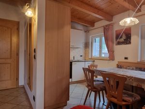 23664032-Ferienwohnung-4-Campitello Di Fassa-300x225-5