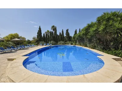 PoolOfHouse