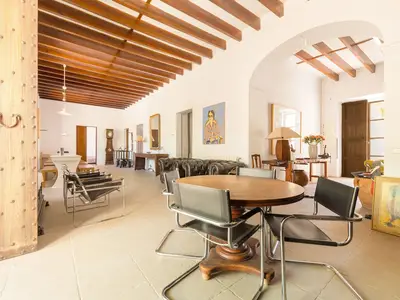 DiningRoom
