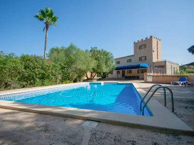 Ferienwohnung für 9 Personen (250 m²) in Campos 1/10