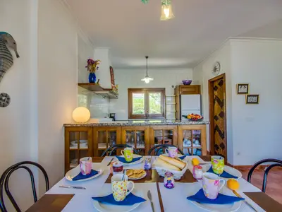 DiningRoom