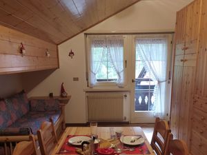 22634359-Ferienwohnung-4-Canazei-300x225-4