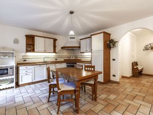 22794351-Ferienwohnung-6-Canazei-300x225-0