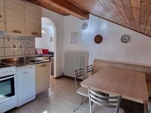 23505153-Ferienwohnung-6-Canazei-300x225-4