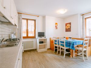 23867525-Ferienwohnung-3-Canazei-300x225-0